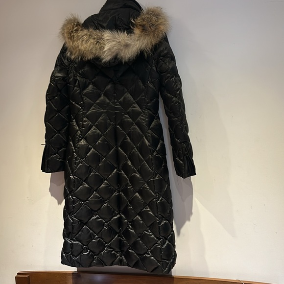 DL2 by Dawn Levy long down coat with fur hood - Picture 3 of 13